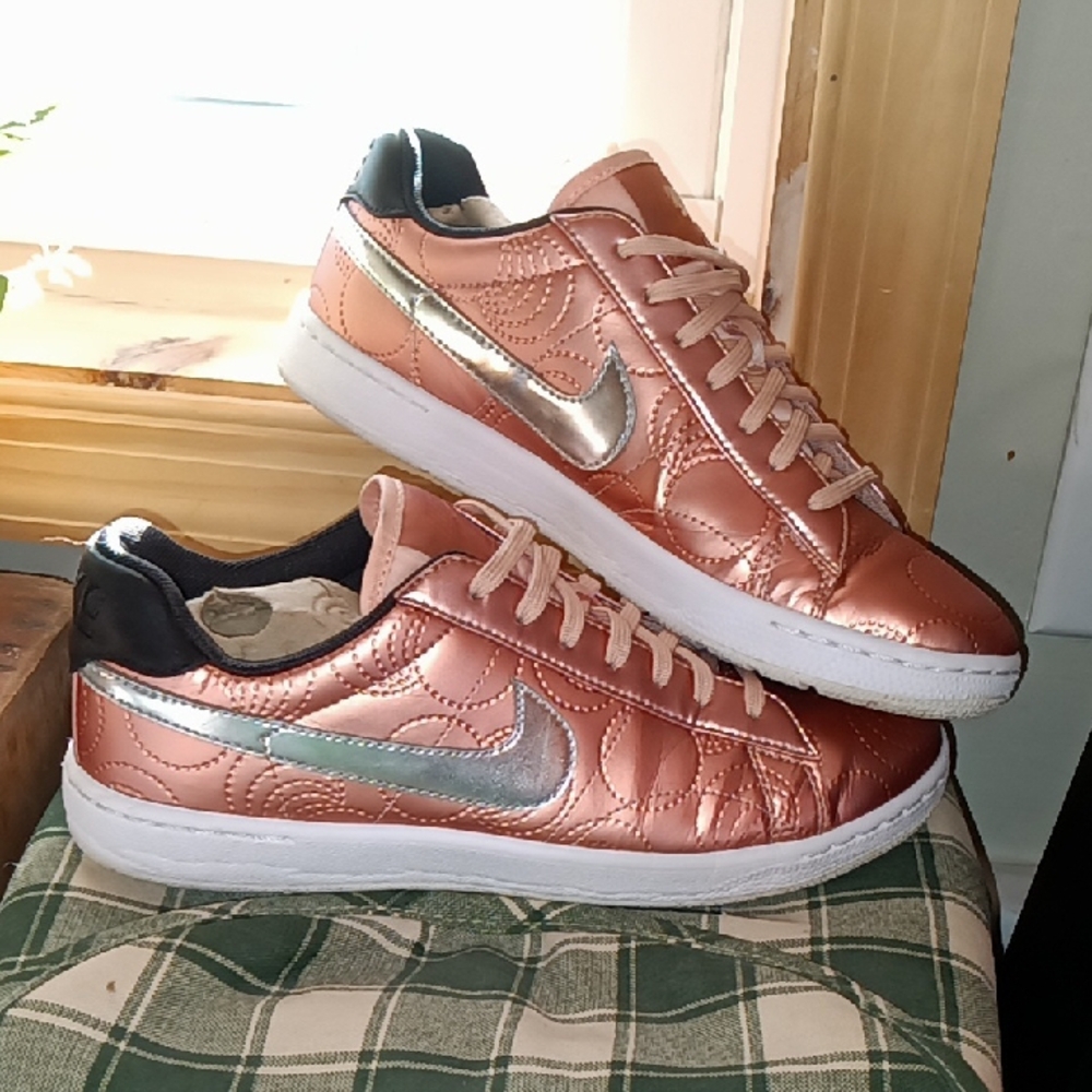 Ready To Wear! Women's Size 8 Rose Gold Silver Nike Sneakers Shoes
